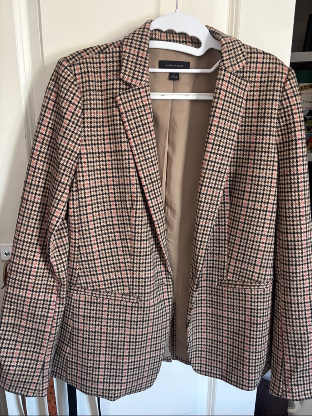 Ann Taylor Houndstooth Blazer in Beige and Pink Accents
